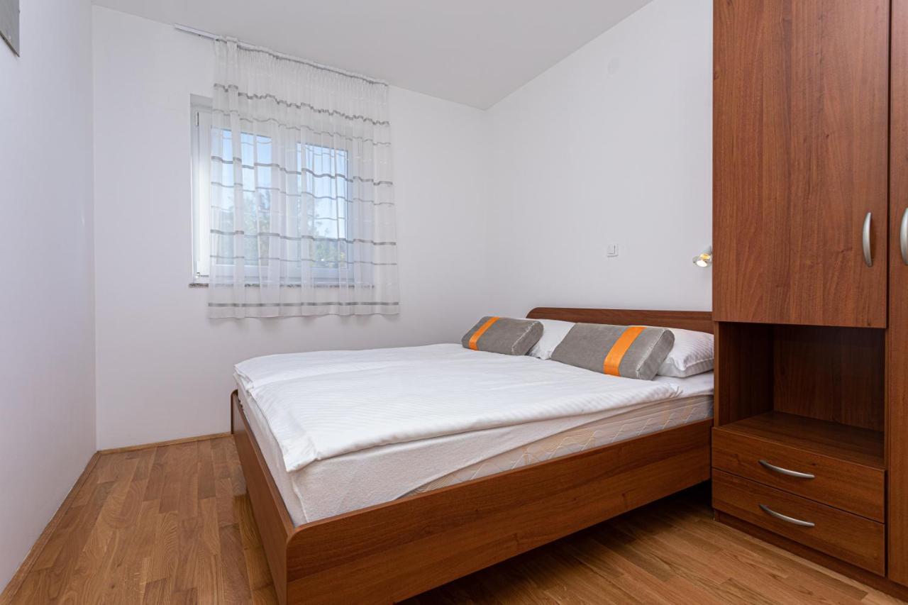 Apartments Crnekovic Jasna Baška Esterno foto