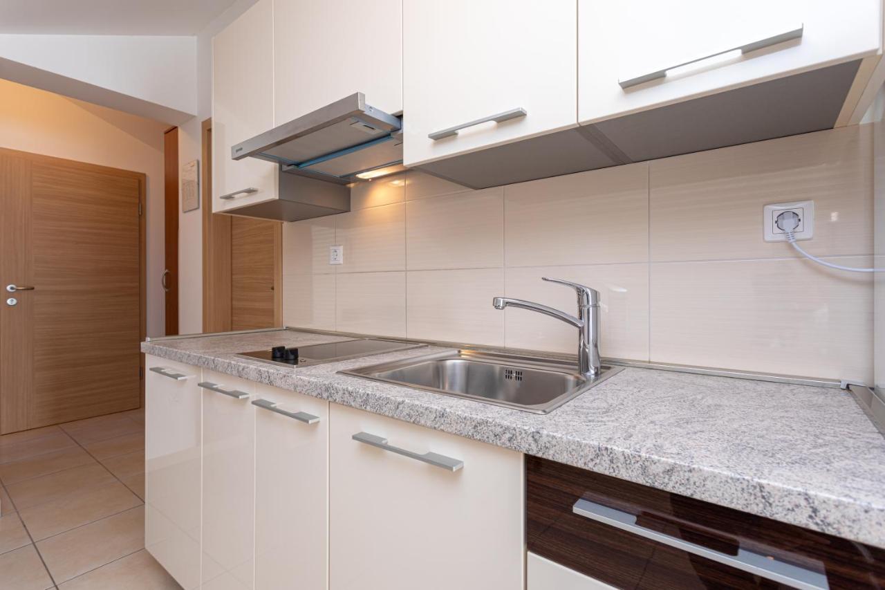 Apartments Crnekovic Jasna Baška Esterno foto